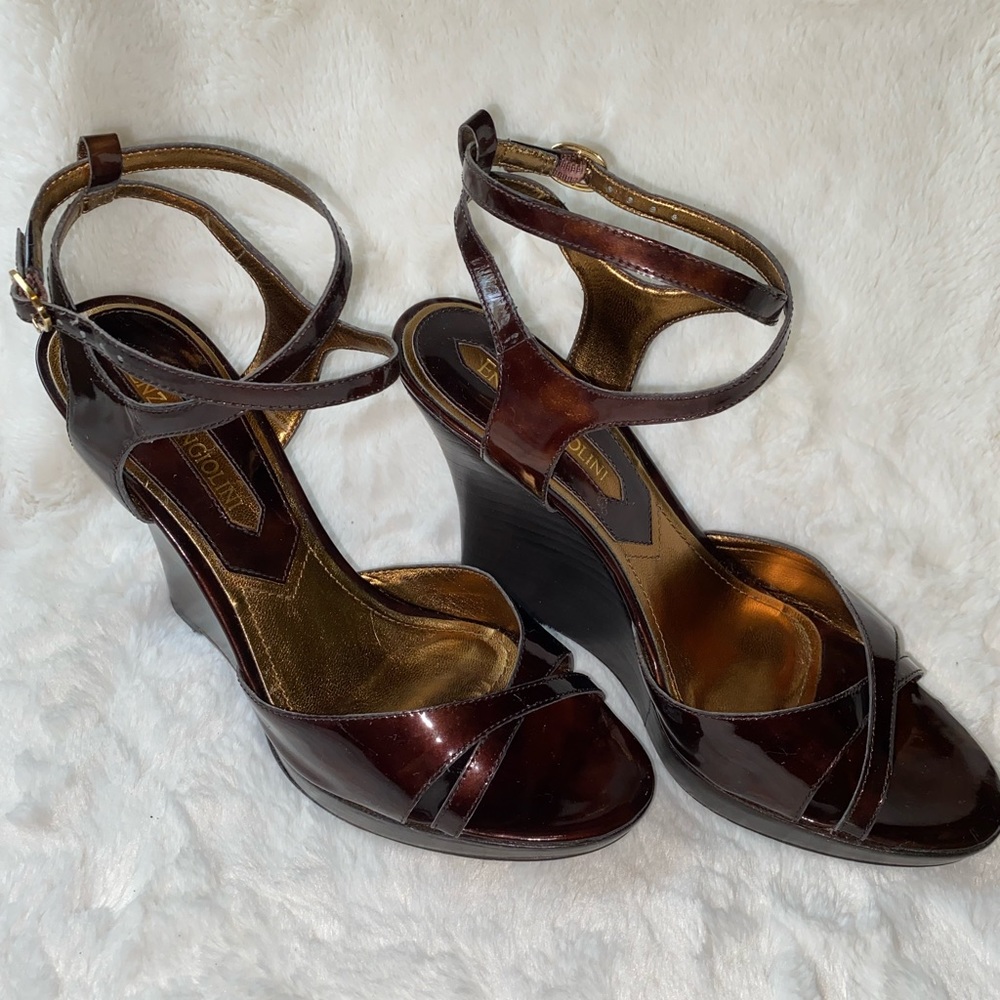 ENZO ANGIOLINI Novella Dark Brown Patent Sandals 6.5M